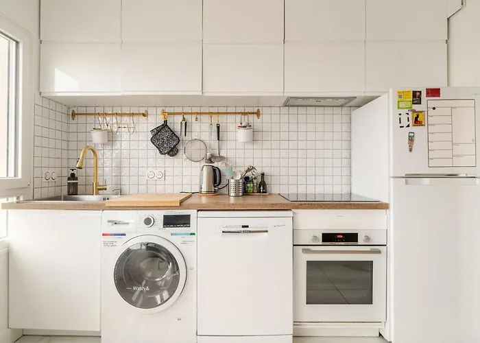 Nice Apartment With Amazing View Of Paris Plus Parking